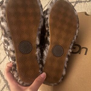 UGG Leopard Print Slippers with Brown Soles Nib